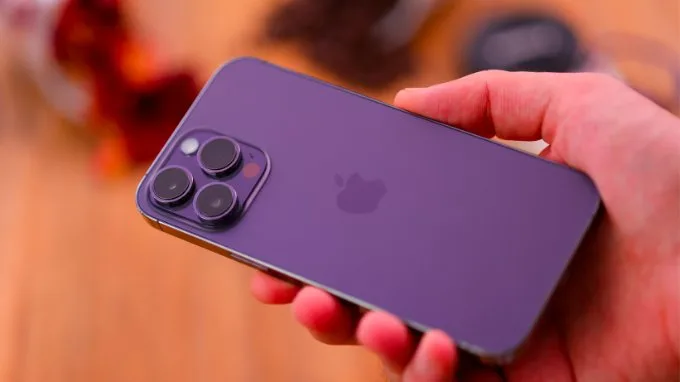 Kích thước vừa vặn của iPhone 14 Pro
