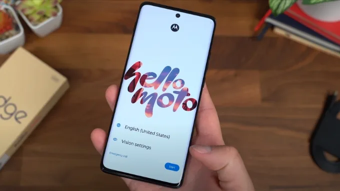 Màn hình Motorola Edge 2024