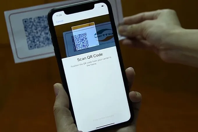 Bạn mở mail và quét mã