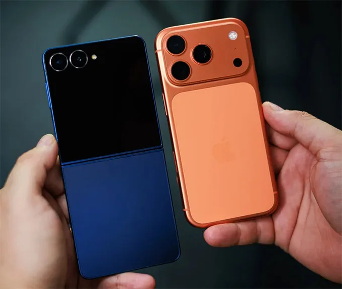 So sánh thiết kế iPhone 17 Pro và Samsung Z Flip 7