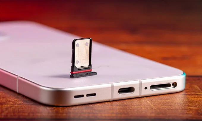 Pin khủng 6.500mAh và sạc nhanh 80W