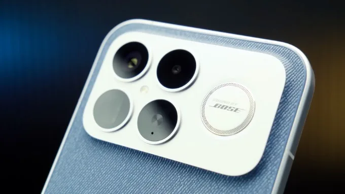 Redmi K90 Pro Max sở hữu bộ ba ống kính 50MP