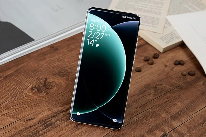 Xiaomi 17 Ultra vs Xiaomi 15 Ultra đều sử dụng tấm nền LTPO OLED