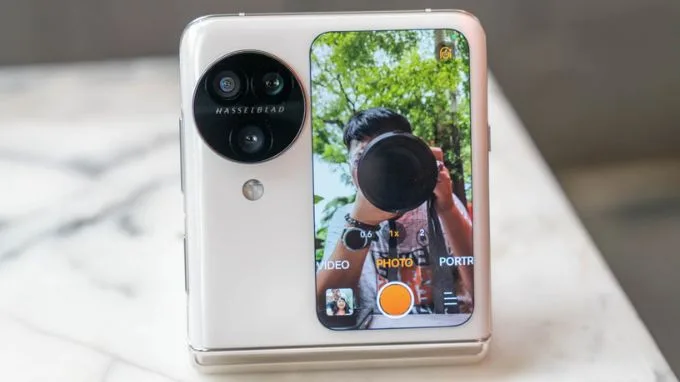 Oppo Find N3 Flip