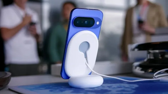 Pin sạc Google Pixel 10