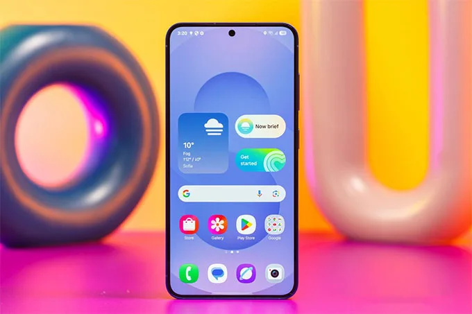 So sánh Galaxy S25 và Oppo Reno 15 về màn hình