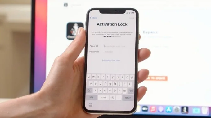 Không đăng nhập Apple ID hoặc cấu hình không rõ nguồn gốc
