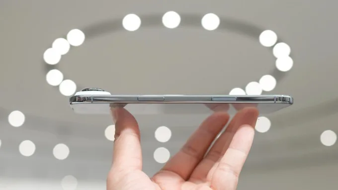 Trọng lượng của iPhone Air