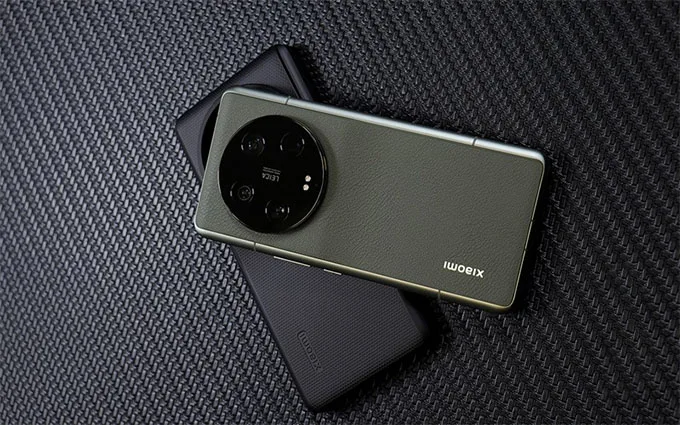 Xiaomi 13 Ultra nổi bật với mô-đun camera hình tròn ở mặt sau