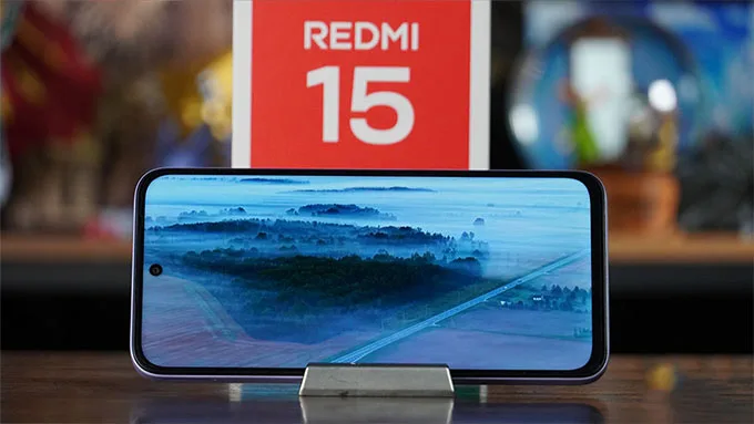 Xiaomi Redmi 15 5G tự hào với màn hình khổng lồ 6.9 inch