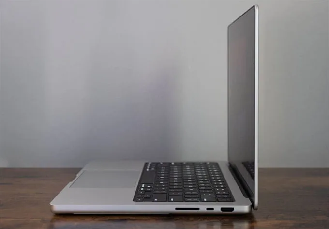 Nhược điểm trên MacBook Pro M5