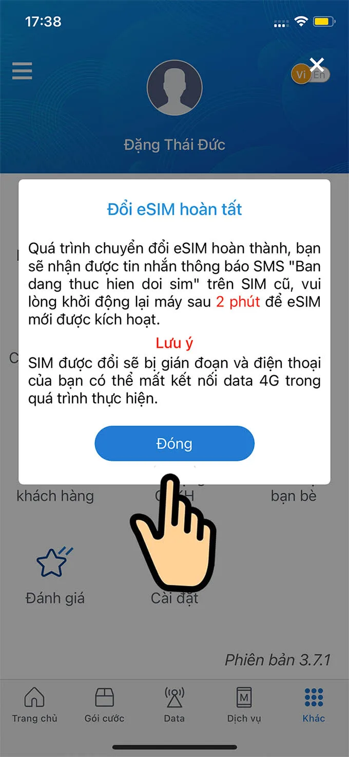 Hệ thống sẽ gửi thông báo việc hoàn tất cài đặt eSIM và bạn khởi động lại máy để sử dụng được eSIM