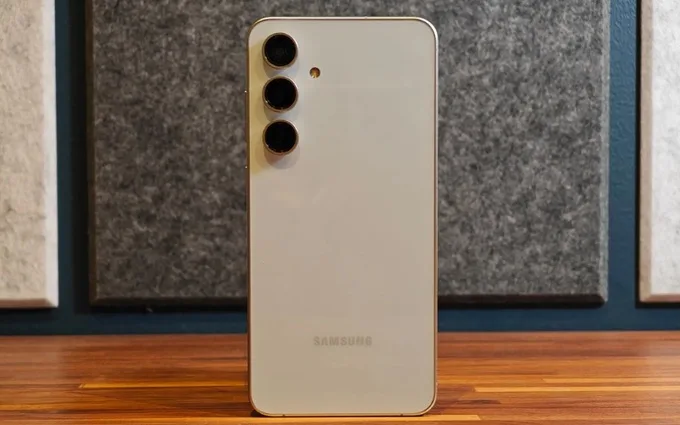 Galaxy S24 FE màu Xám Opal