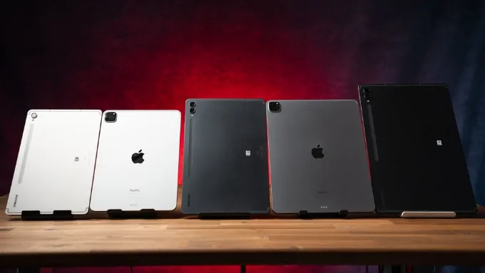 Đánh giá chi tiết xem nên mua iPad hay Samsung Tab