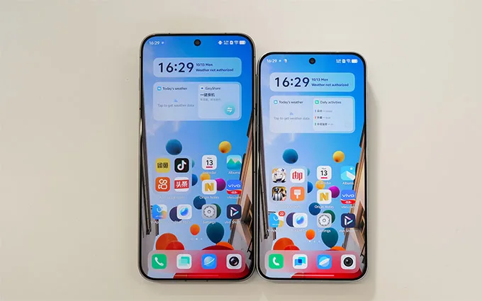 So sánh màn hình LTPO AMOLED của X300 và X300 Pro