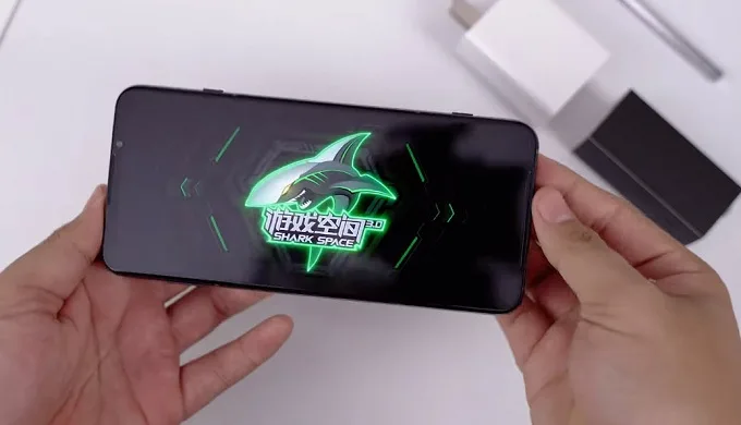 Black Shark 3 được trang bị chipset mới và mạnh nhất là Snapdragon 865