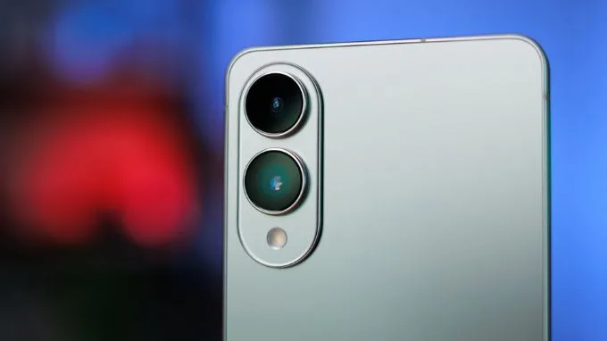 Máy ảnh Samsung Galaxy S25 Edge