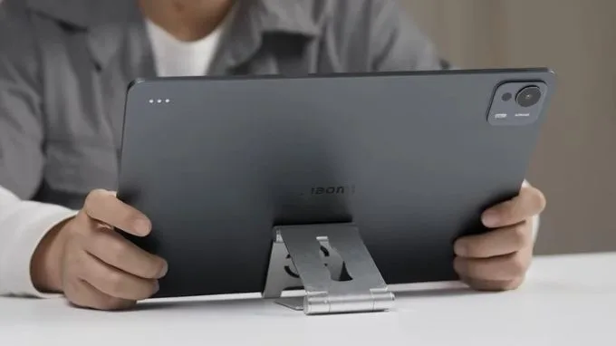 Sạc và dung lượng lưu trữ Xiaomi Pad 7 Ultra