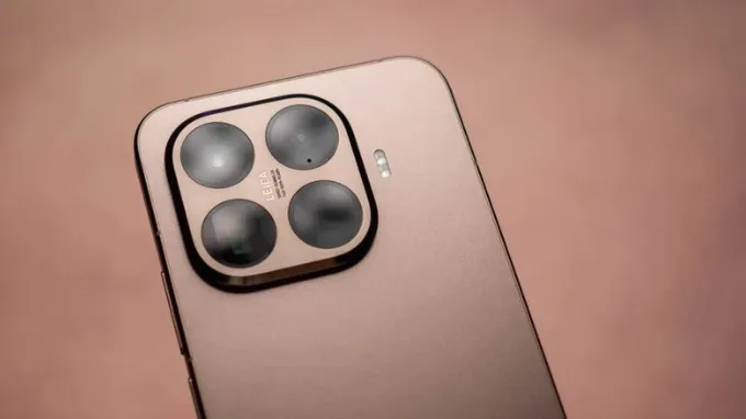 Xiaomi 15T Pro nổi bật với camera chính 50MP khẩu lớn