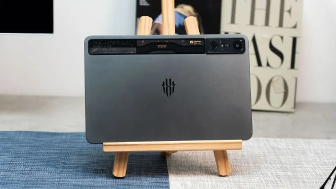 Đánh giá Nubia Red Magic Gaming Pad Pro thiết kế