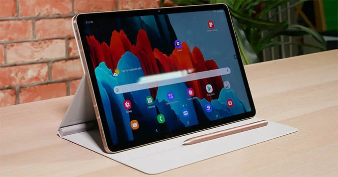 Galaxy Tab S8+ mang đến hiệu suất mạnh mẽ và thời lượng sử dụng pin ấn tượng