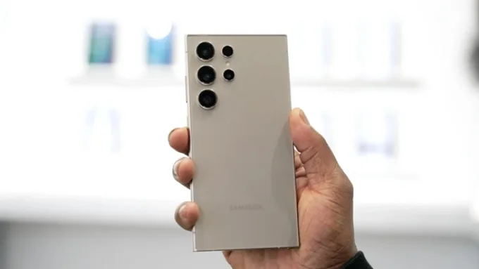 Xám Titan là gam màu tiêu biểu của Samsung S24 Ultra