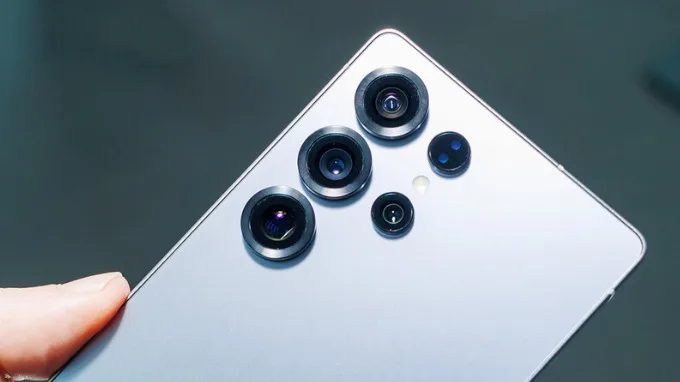 Camera Galaxy S25 Ultra so với HONOR Magic 8 Pro