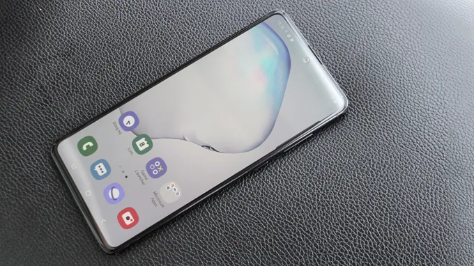 Galaxy Note 10 Lite sở hữu màn hình lớn 6.7 inch