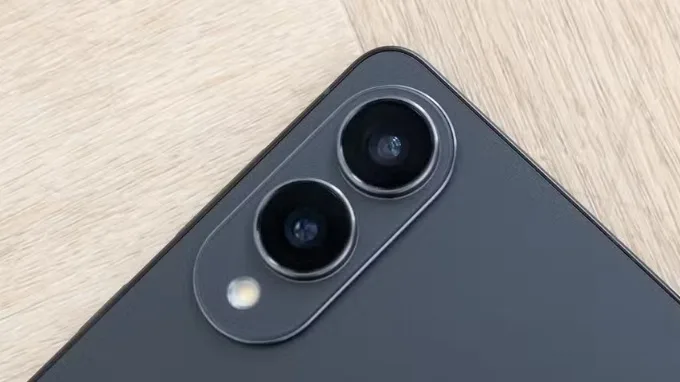Camera góc siêu rộng