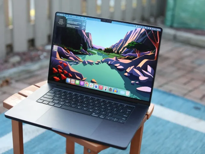 Màn hình Macbook Pro M4
