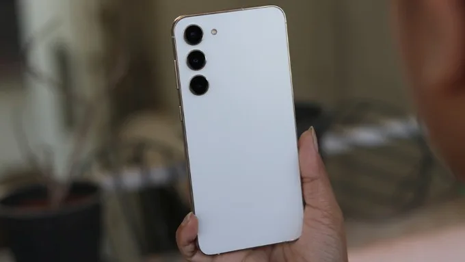 Thiết kế Galaxy S23 Plus