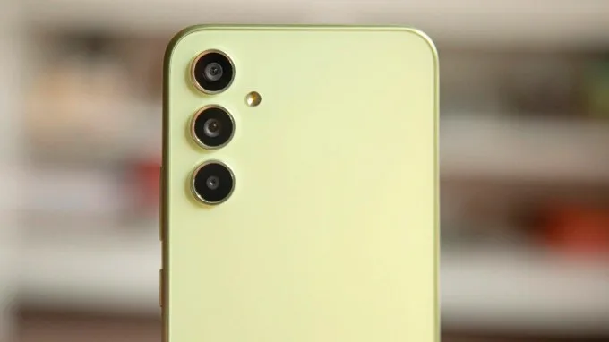 Hệ thống camera trên Galaxy A34