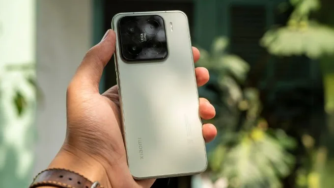 Xiaomi 15 màu Xanh lá