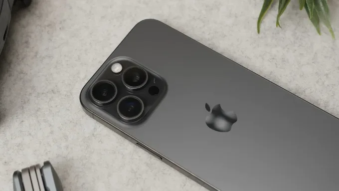 iPhone 15 Pro Max vẫn giữ vững sức hút trong năm 2025 khi trở thành lựa chọn hấp dẫn cho người dùng