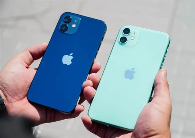 Dung lượng pin của iPhone 12 và iPhone 11