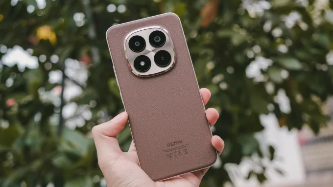 Redmi Note 15 Pro theo đuổi thiết kế thiên về độ bền và sự chắc chắn