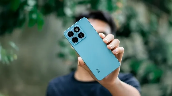 Lưu ý khi chọn màu điện thoại hợp với người mệnh Thủy