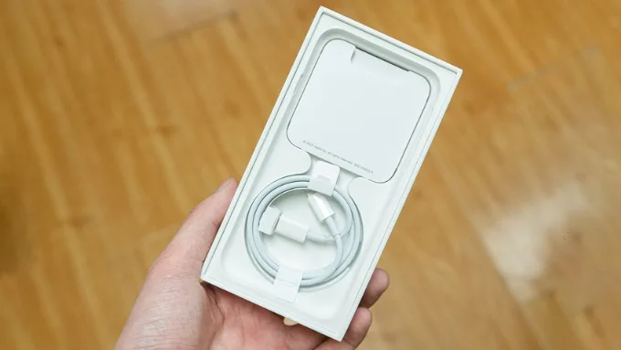 Thời lượng pin iPhone SE 2022 5G đủ đáp ứng nhu cầu cơ bản