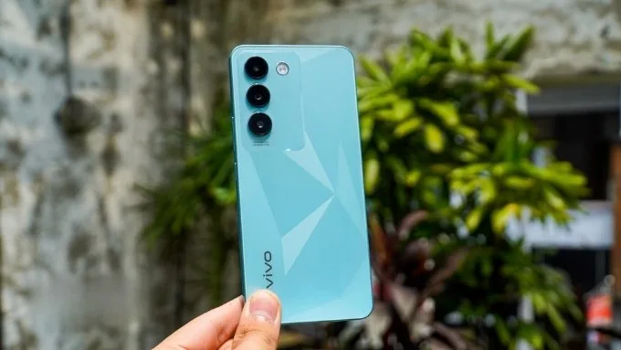 vivo Y100