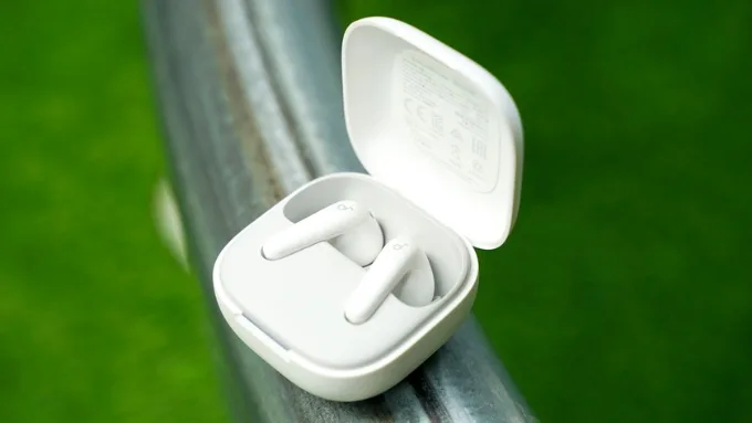 Anker Soundcore R60i NC nổi bật với mức chống ồn lên đến 52dB