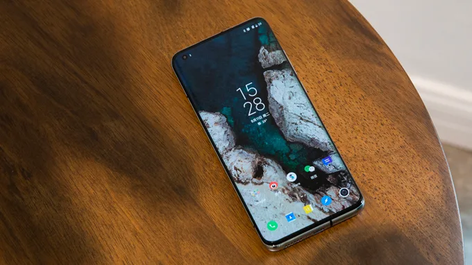Tấm nền OLED trên Mi 10 Ultra được sản xuất bởi TCL tích hợp nhiều công nghệ cao cấp