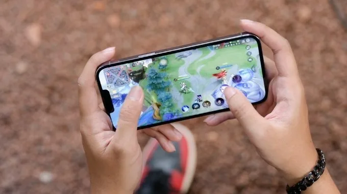 iPhone 13 Pro cũ cho khả năng chơi game mượt mà