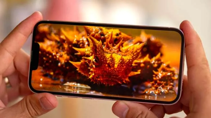 Màn hình cực nét trên iPhone 13