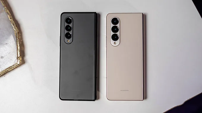 So sánh chi tiết Galaxy Z Fold 4 và Galaxy Z Fold 3 kiểu dáng