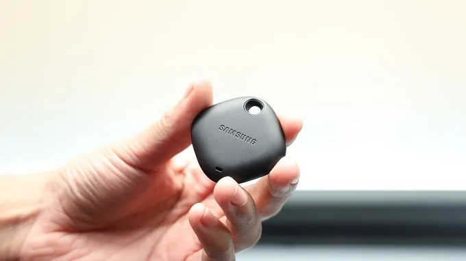 Galaxy SmartTag nhẹ nhàng và gọn gàng