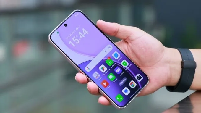 màn hình của OPPO Reno14 F 5G