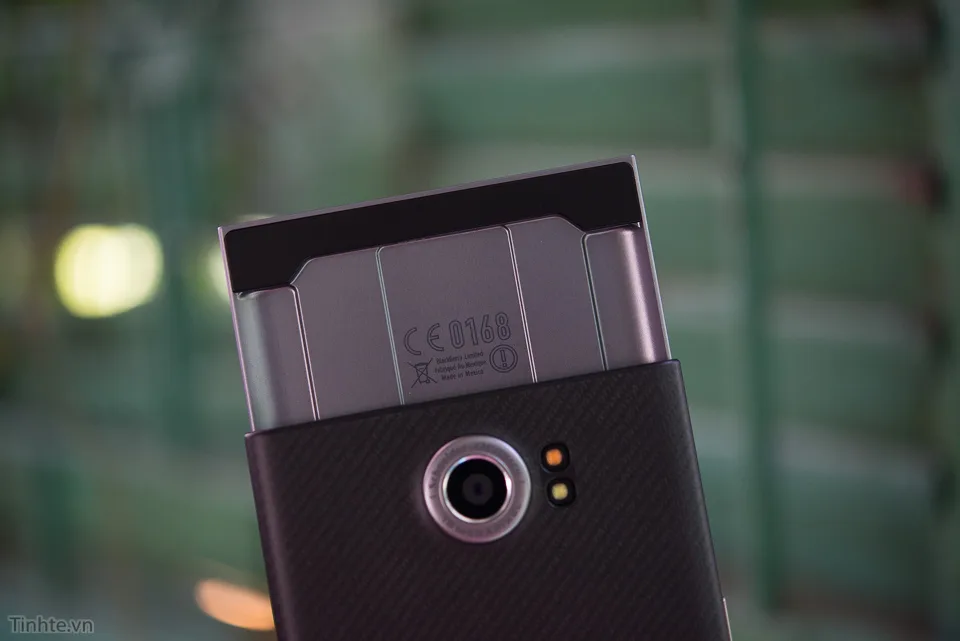 3584217_review_Danh_gia_blackberry_priv-8