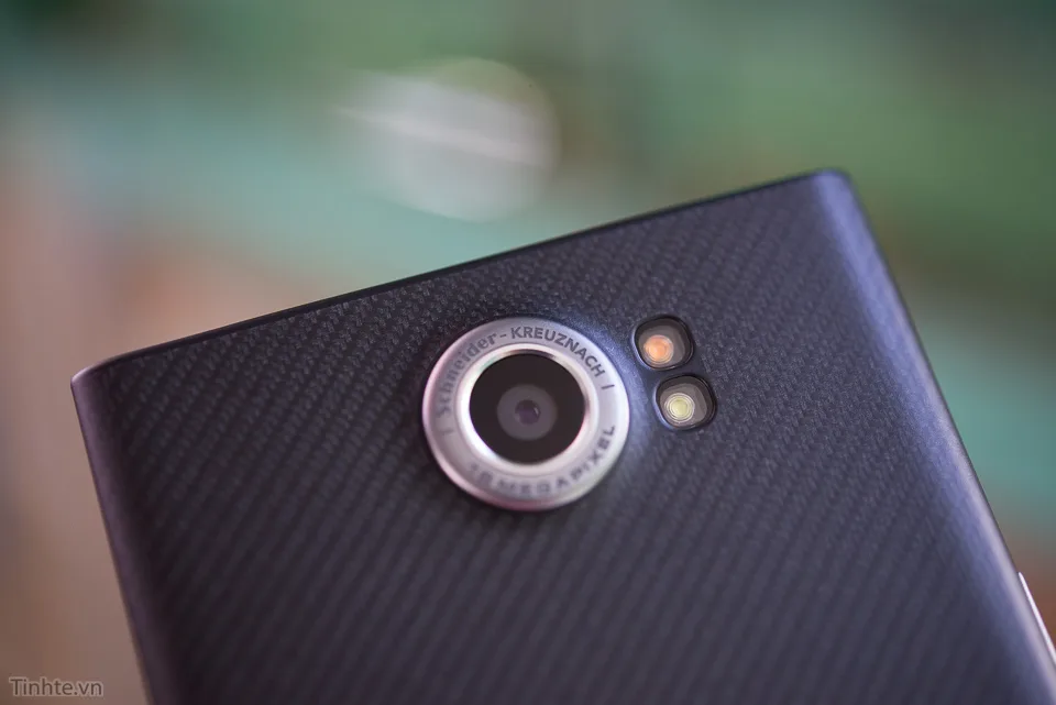 3584218_review_Danh_gia_blackberry_priv-10