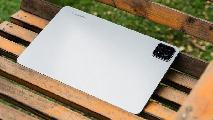 thiết kế của Xiaomi Pad 6S Pro 12.4 inch