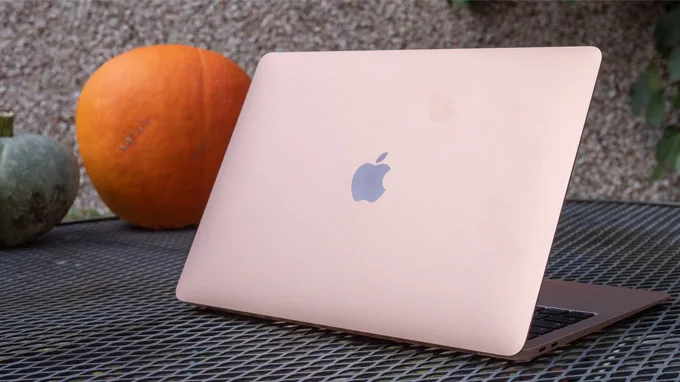 Thiết kế tinh tế, màn hình Retina sắc nét